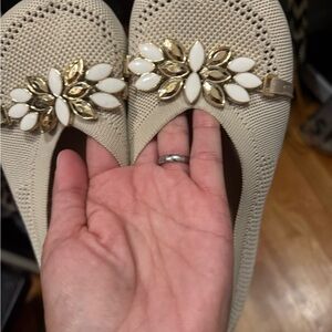 Elegant Beige Women's Shoes with Gold and White Accents